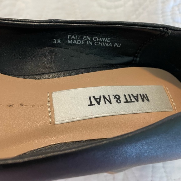 Matt & Nat Pumps size 7-8 - Picture 9 of 9